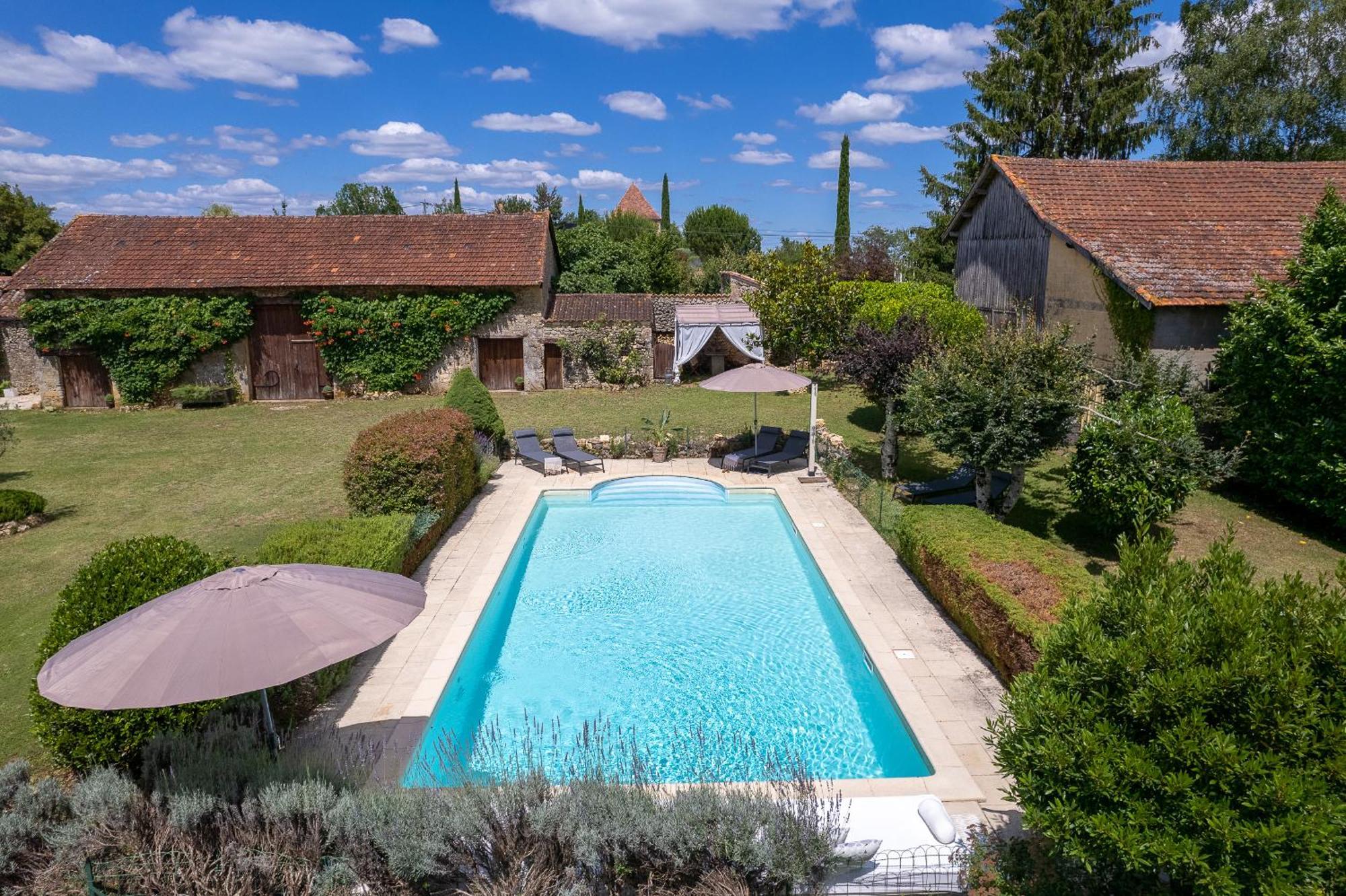 La Maison Louverie Pontours Екстериор снимка