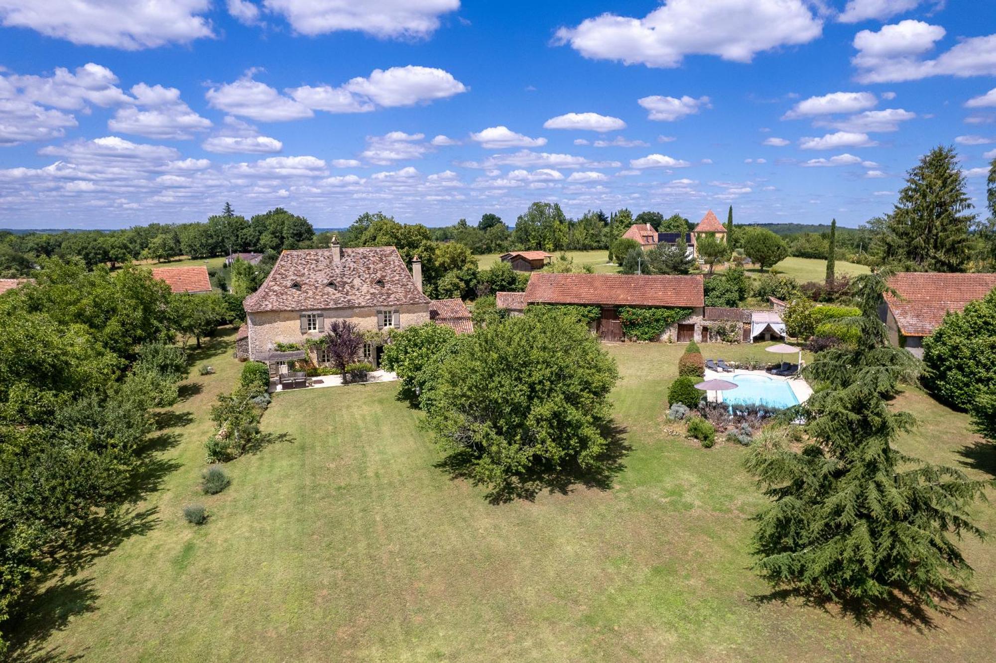 La Maison Louverie Pontours Екстериор снимка