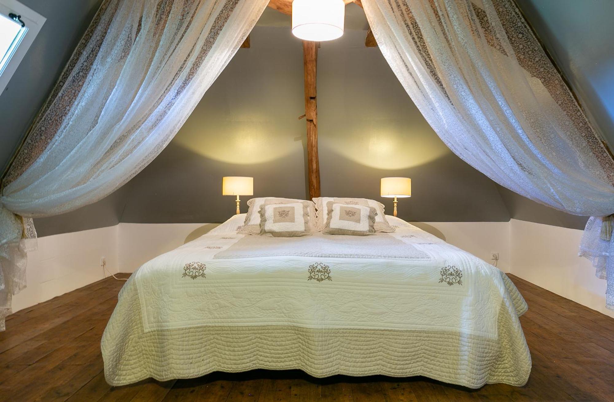 La Maison Louverie Pontours Екстериор снимка